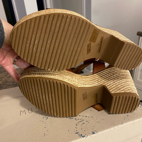 Super cute platform sandal - Picture 6 of 8